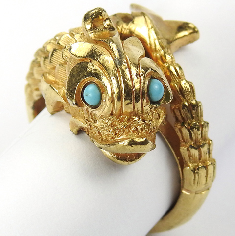 Trifari 'Something Wild' Turquoise Blue Eyed Goldfish Finger Ring